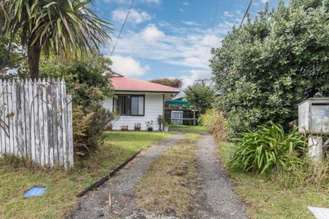 Photo of property in 140 Arawhata Road, Paraparaumu, 5032