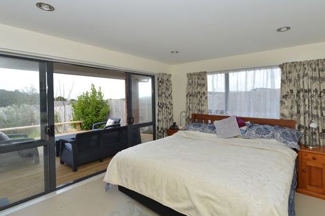 Photo of property in 28 Pebble Beach Boulevard, Te Kamo, Whangarei, 0112