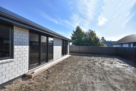 Photo of property in 44 Constitution Avenue, Milton, 9220