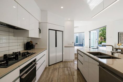 Photo of property in 56 Saint James Drive, Huntington, Hamilton, 3210