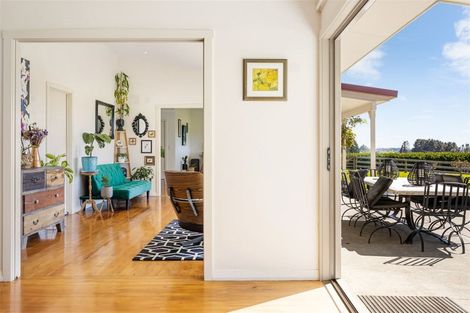 Photo of property in 135c Hutchinson Road, Helensville, 0875