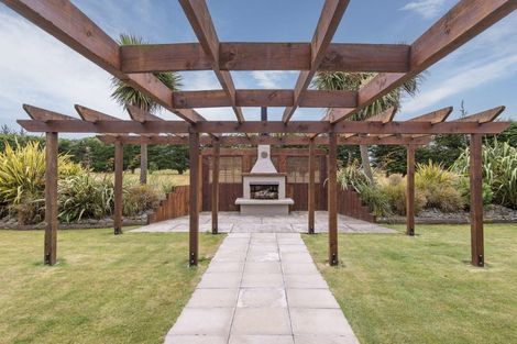 Photo of property in 996 Weedons Ross Road, West Melton, Christchurch, 7671