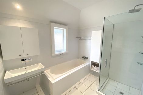 Photo of property in 100 Esplanade, Sumner, Christchurch, 8081