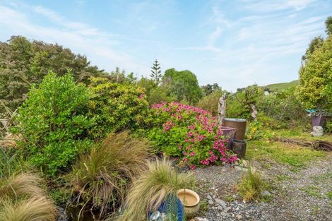 Photo of property in 22 Whangaimoana Beach Road, Whangaimoana, Featherston, 5772