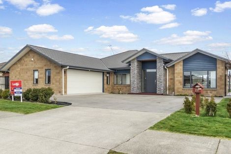 Photo of property in 10 Wiltshire Drive, Huntington, Hamilton, 3210