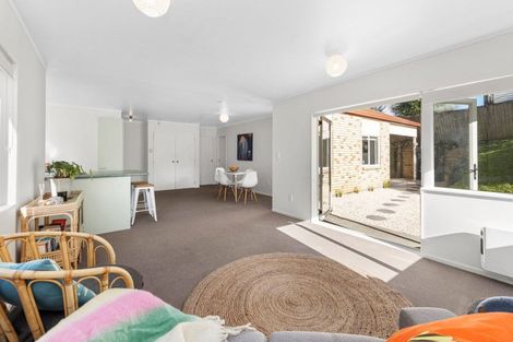 Photo of property in 37 Kona Crescent, Henderson, Auckland, 0610