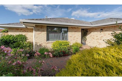 Photo of property in 17 Charlotte Kemp Drive, Kerikeri, 0230