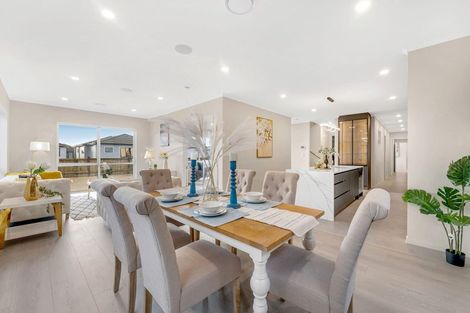 Photo of property in 18 Bushfield Drive, Flat Bush, Auckland, 2019