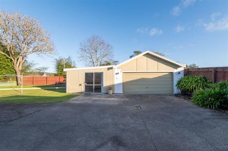 Photo of property in 1/6 Hillcrest Avenue, Hillcrest, Auckland, 0627