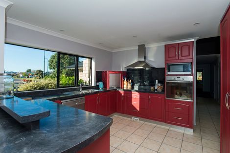 Photo of property in 17 Pohutukawa Grove, Lytton West, Gisborne, 4010