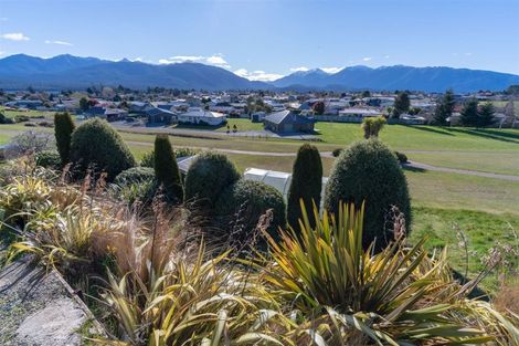 Photo of property in 12 Tawera Place, Te Anau, 9679