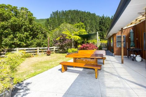 Photo of property in 182 Karapoti Road, Craigs Flat, Upper Hutt, 5372