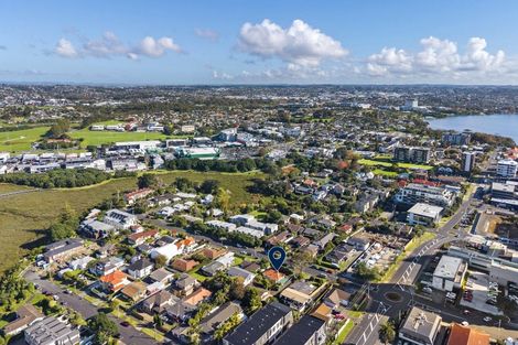 Photo of property in 1/26 Byron Avenue, Takapuna, Auckland, 0622