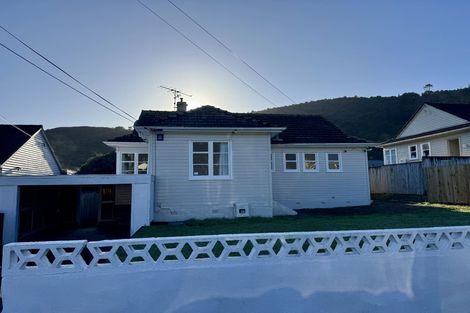 Photo of property in 66 Wilkie Crescent, Naenae, Lower Hutt, 5011
