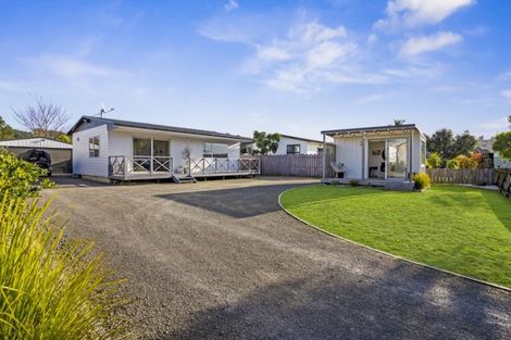 Photo of property in 111 Wattle Place, Whangamata, 3620