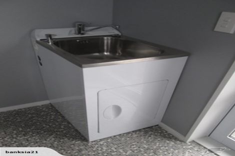 Photo of property in 1/494 Barbadoes Street, Edgeware, Christchurch, 8013