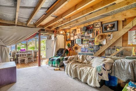 Photo of property in 115 Cornfoot Street, Castlecliff, Whanganui, 4501