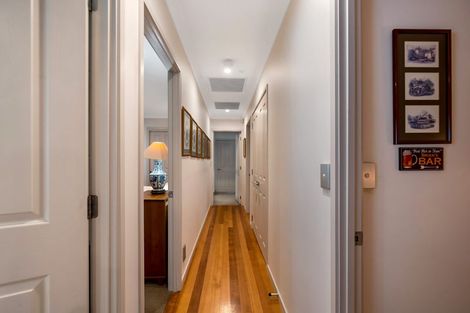 Photo of property in 33 Mudgeways Road, Massey, Auckland, 0614