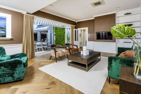 Photo of property in 33 Cheltenham Road, Devonport, Auckland, 0624