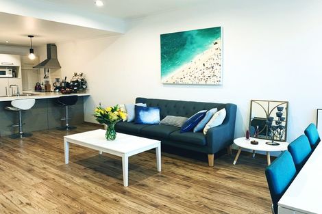 Photo of property in 49 The Track, Takanini, 2112