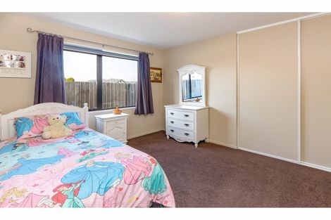 Photo of property in 42 Acacia Avenue, Rangiora, 7400