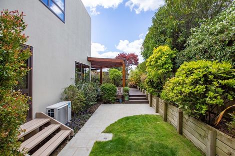 Photo of property in 135a Lake Crescent, Hamilton Lake, Hamilton, 3204