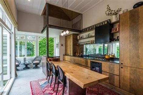 Photo of property in 43 Edenvale Crescent, Mount Eden, Auckland, 1024