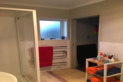 Photo of property in 2/27 Rice Crescent, Papakura, 2110