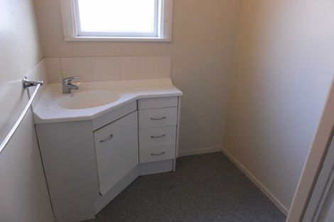 Photo of property in 345 Riccarton Road, Upper Riccarton, Christchurch, 8041