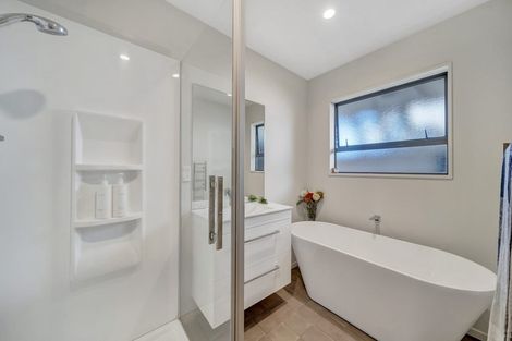 Photo of property in 18 Vanderbilt Place, Halswell, Christchurch, 8025