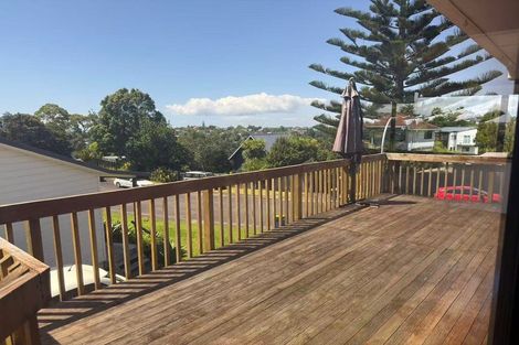 Photo of property in 2 Allender Drive, Torbay, Auckland, 0630