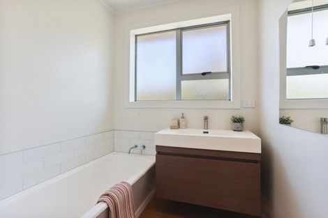 Photo of property in 175 Pages Road, Wainoni, Christchurch, 8061