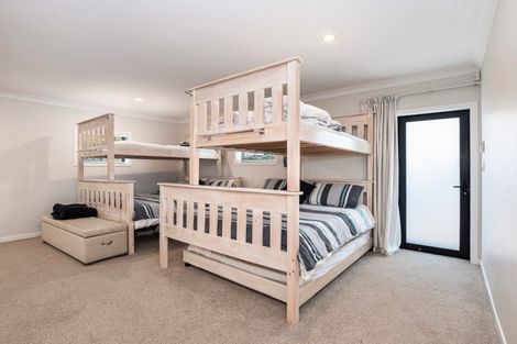 Photo of property in 157 Marine Parade, Mount Maunganui, 3116