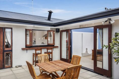 Photo of property in 17 Mcdougall Avenue, St Albans, Christchurch, 8014