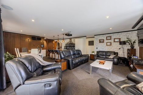 Photo of property in 10 Jack Young Place, Albert Town, Wanaka, 9305