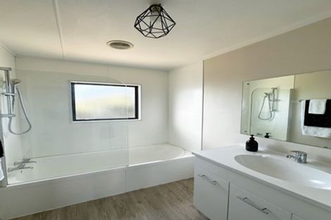 Photo of property in 19a Howard Road, Taradale, Napier, 4112