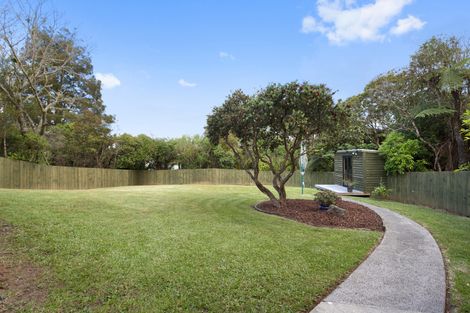 Photo of property in 24 Atarua Gardens, Waiatarua, Auckland, 0604