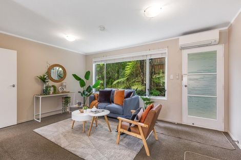 Photo of property in 1/56 Collins Avenue, Tawa, Wellington, 5028