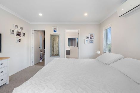 Photo of property in 13 Prospect Terrace, Silverdale, 0932