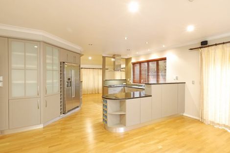 Photo of property in 5 Quedley Court, Eastern Beach, Auckland, 2012