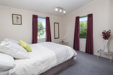 Photo of property in 12 Alton Terrace, Pakuranga Heights, Auckland, 2010