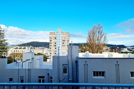 Photo of property in Elms Court Flats, 5/367 The Terrace, Te Aro, Wellington, 6011