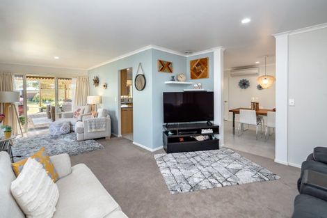 Photo of property in 20 Philip Street, Carterton, 5713