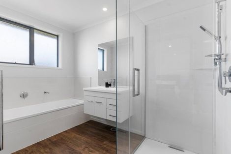 Photo of property in 77a Riverside Road, Orewa, 0931