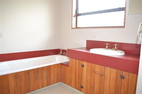 Photo of property in 3a Marne Street, Hokowhitu, Palmerston North, 4410