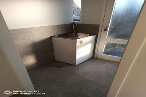 Photo of property in 3 Cade Place, Weymouth, Auckland, 2103