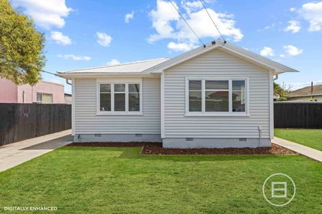 Photo of property in 17 Mcgregors Road, Bromley, Christchurch, 8062