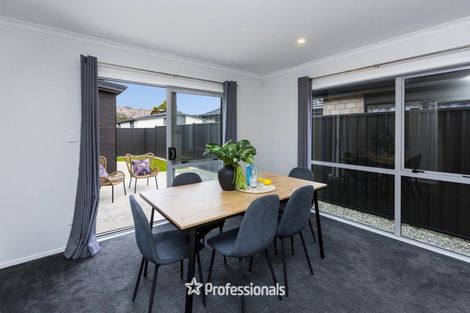 Photo of property in 11 Te Kaeaea Crescent, Wallaceville, Upper Hutt, 5018
