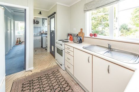 Photo of property in 9 Lee Street, Castlecliff, Whanganui, 4501