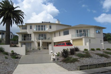 Photo of property in 965 Whangaparaoa Road, Manly, Whangaparaoa, 0930